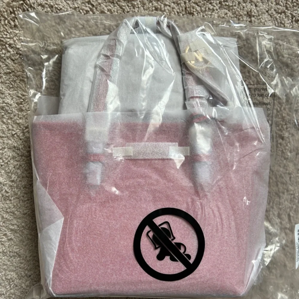Jet Set Travel Extra-Small Saffiano Leather Top-Zip Tote Bag